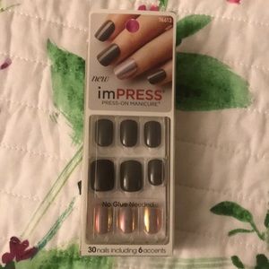 ImPRESS Nails in Wildflowers